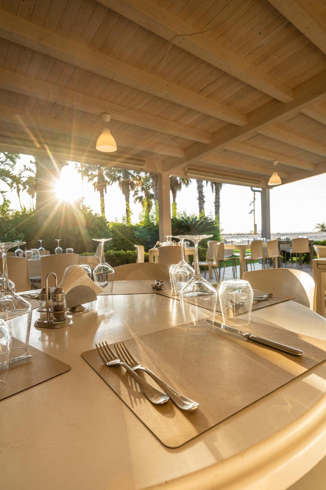 Le Dune Beach Club Mesina Exterior foto